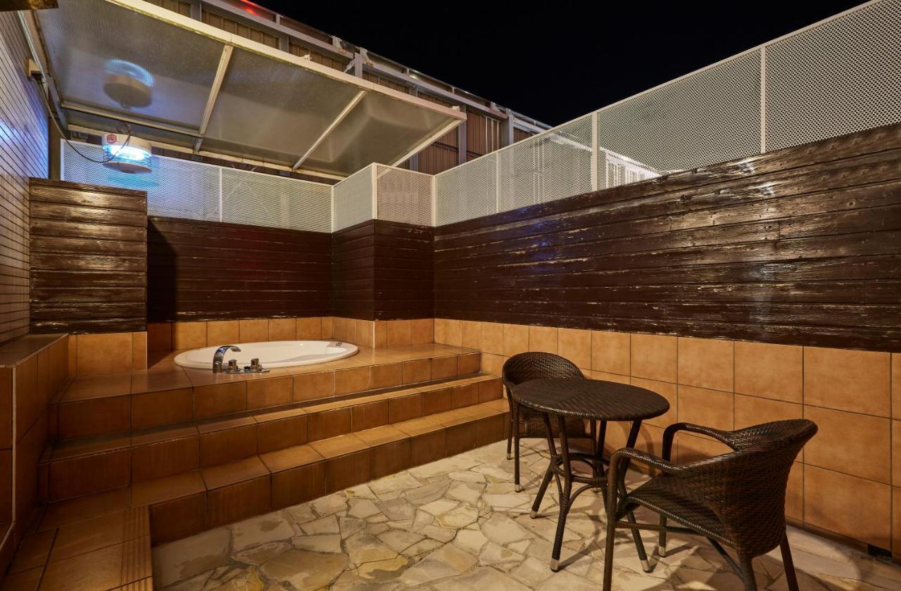 Hotel Christmas (Adults Only) Inazawa Bagian luar foto
