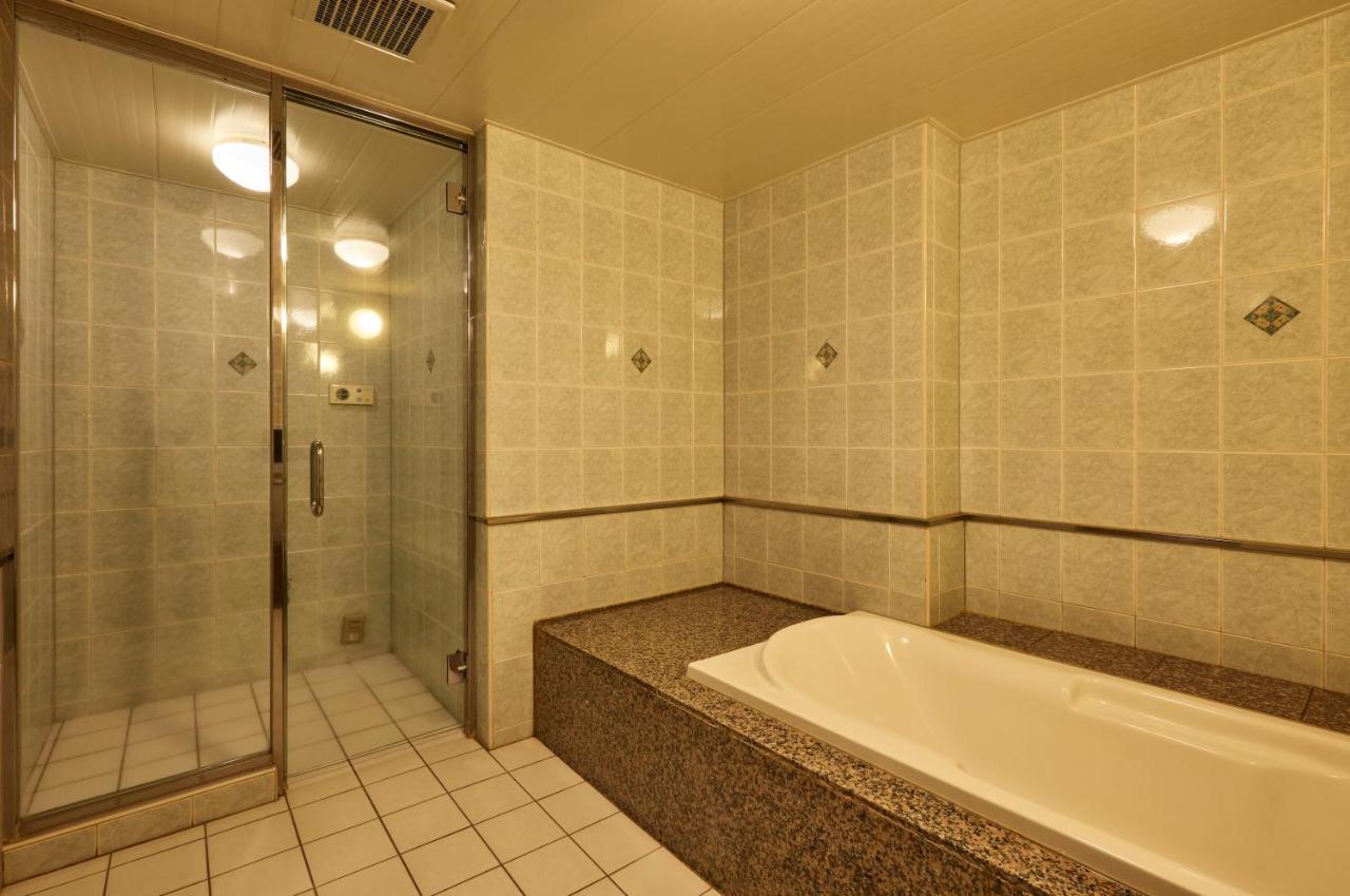 Hotel Christmas (Adults Only) Inazawa Bagian luar foto